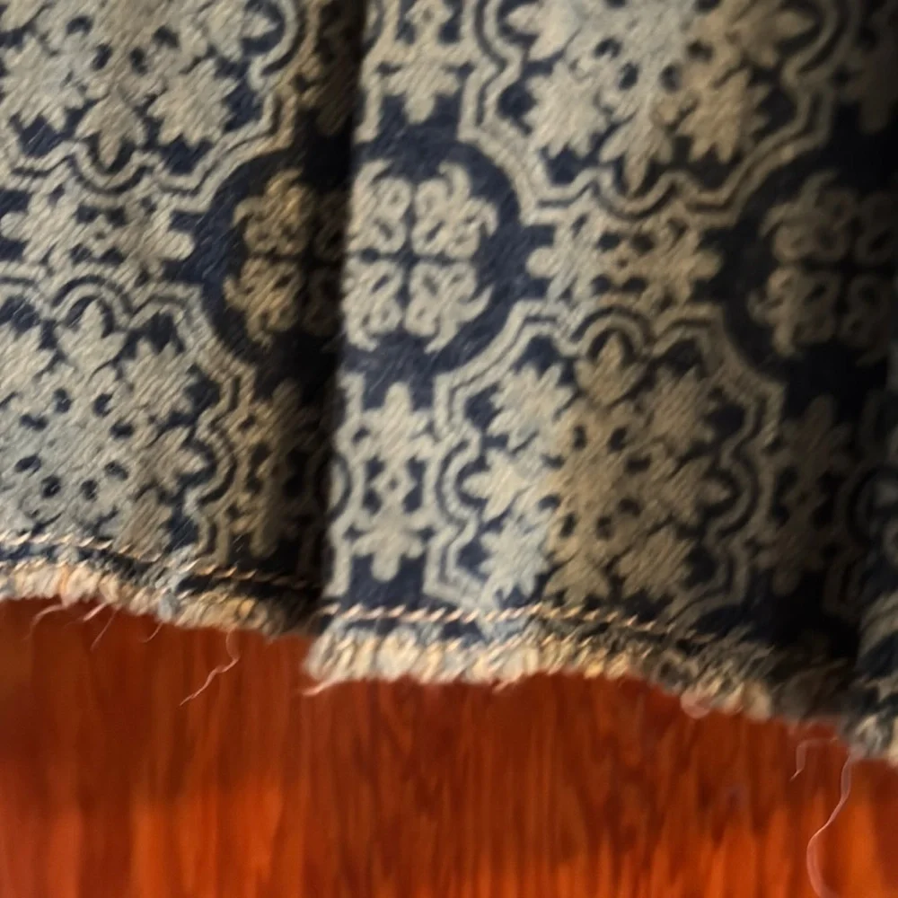 Elegant Patterned Skirt by jalate